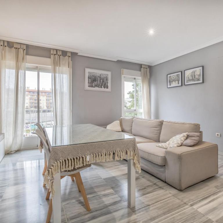 Coral & Apartment & Parking - One-Bedroom Apartment - 8