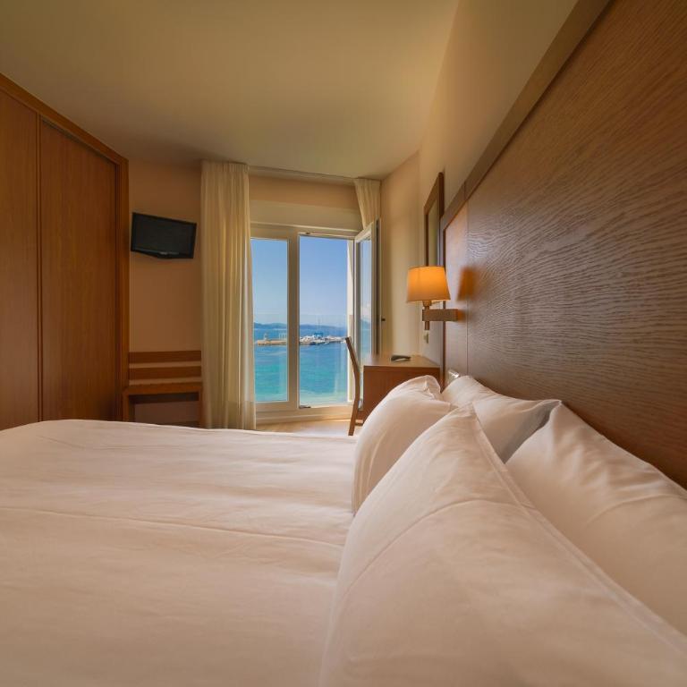 Hotel El Puente - Habitación Doble con vistas al mar - 7