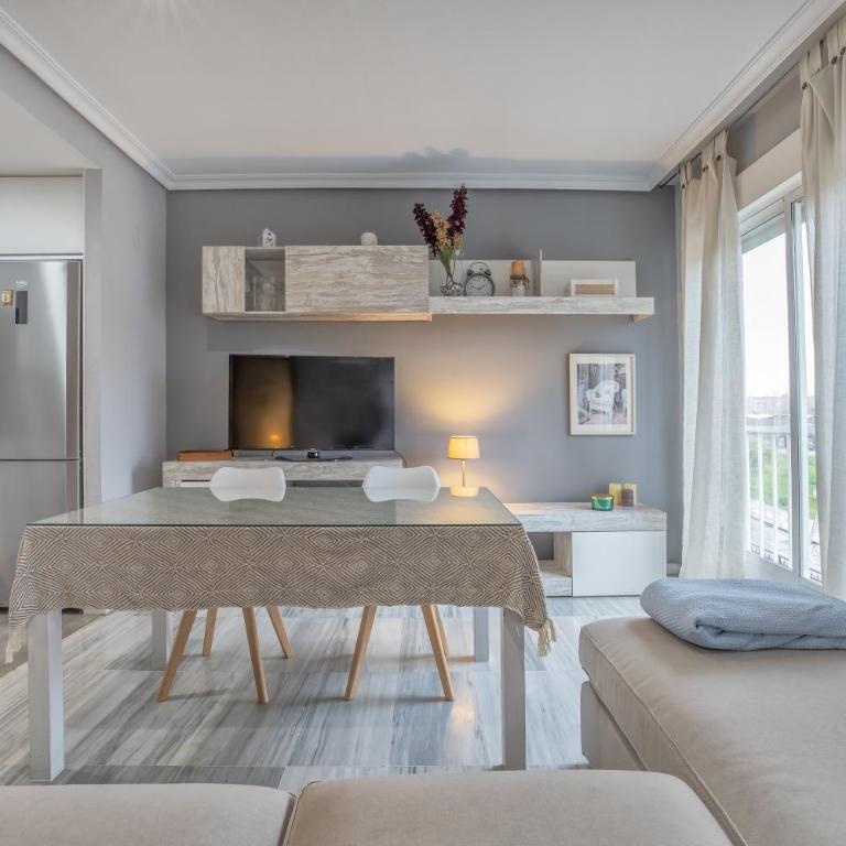 Coral & Apartment & Parking - One-Bedroom Apartment - 7
