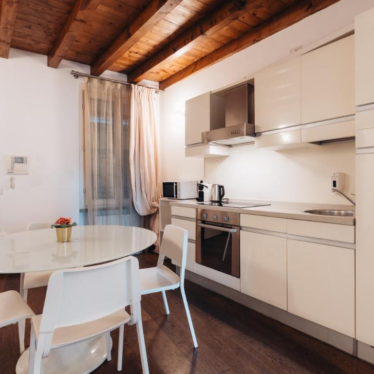La dimora di Brera - Appartamento con 1 Camera da Letto e Balcone - 19