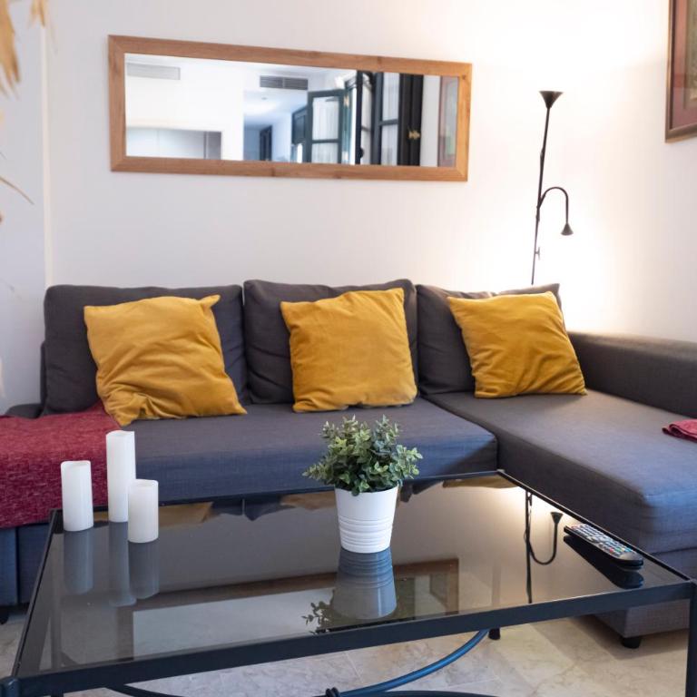 Apartamento con encanto en patio sevillano (204) - Apartamento - 1