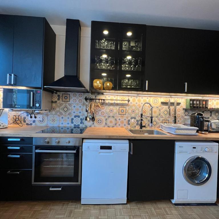 Apartment ParisNicoStay - Cosy 4 bedrooms flat Seine river - Appartamento - 35