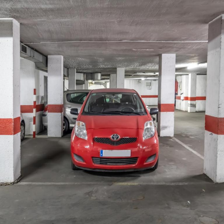 Coral & Apartment & Parking - One-Bedroom Apartment - 5