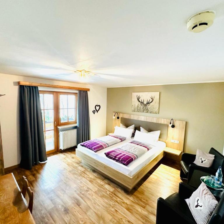 Gästehaus Bühler - Familienzimmer (3 Erwachsene) - 9