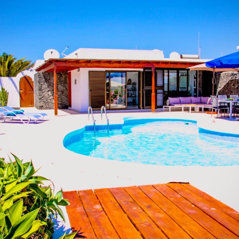 Villa Vista Verano - Vacation Home - 2