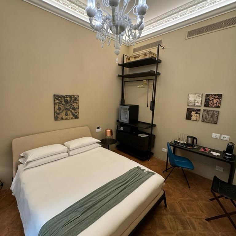 Domus Camillus - Deluxe King Room - 1