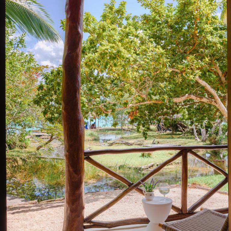 Azulea Bacalar Hotel & Spa - Lagoon Front - Habitación Doble Deluxe - 2 camas dobles - 20