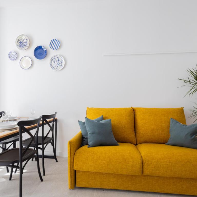 FLORIT FLATS - Ceramic Home - 4 Guest - AC WiFi - Near Sorolla Train Station - One-Bedroom Apartment - 20
