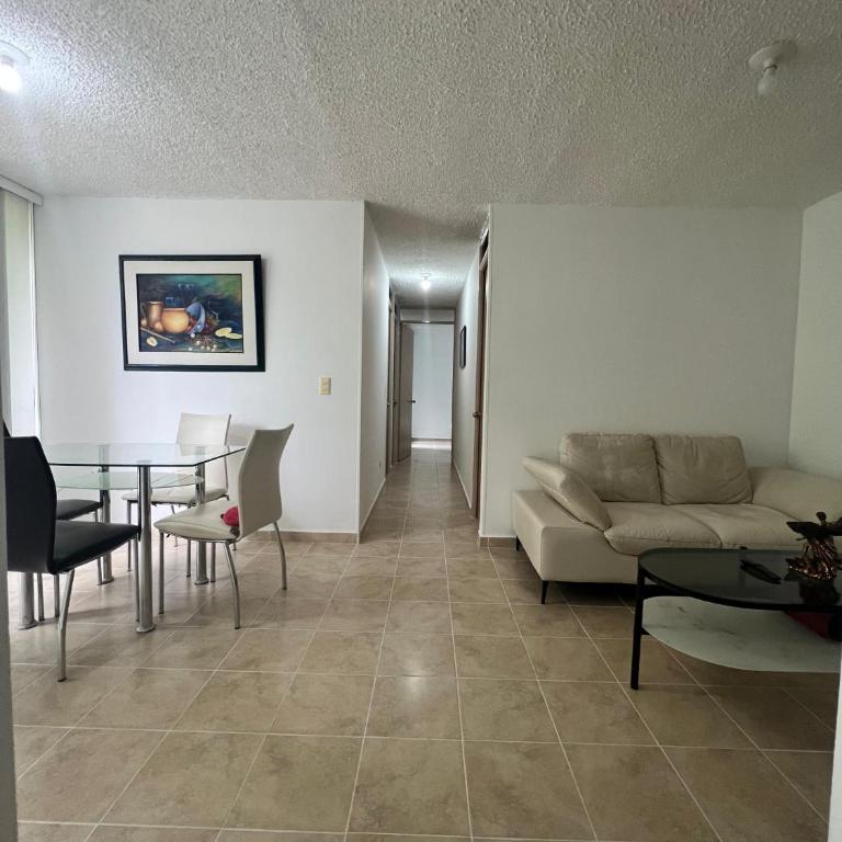 Ibague, Apartamento amoblado, cómodo y bien ubicado cerca al centro comercial la estación - Apartamento de 3 dormitorios - 20