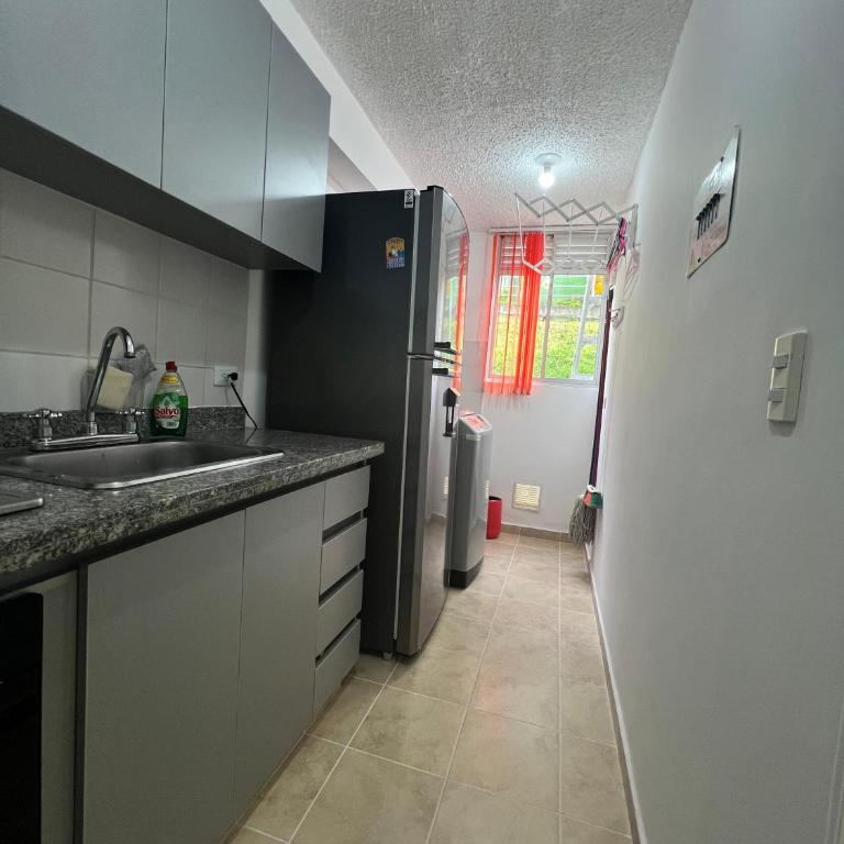 Ibague, Apartamento amoblado, cómodo y bien ubicado cerca al centro comercial la estación - Apartamento de 3 dormitorios - 21