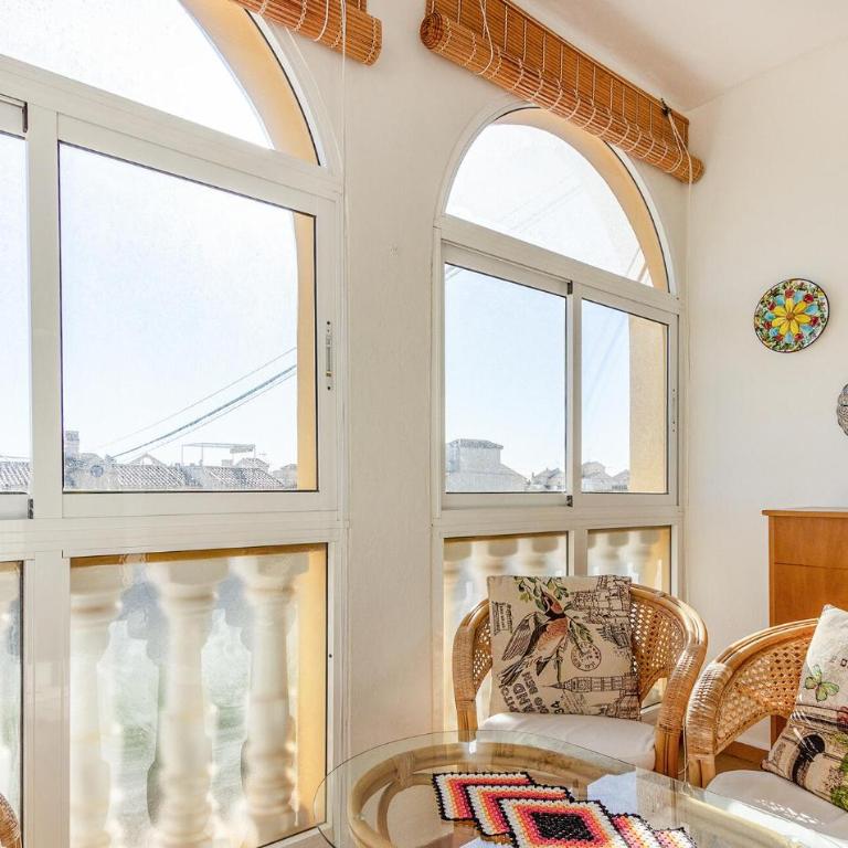 Beach Front Apartment In Torrevieja - Apartamento de 2 dormitorios - 7
