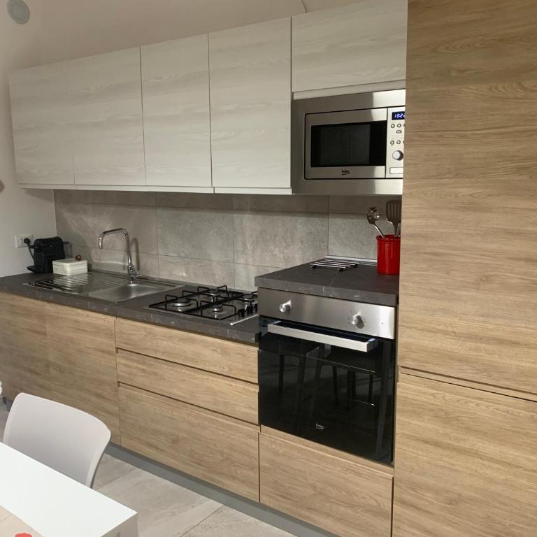Casa di EVA - Appartamento con 2 Camere da Letto - 17