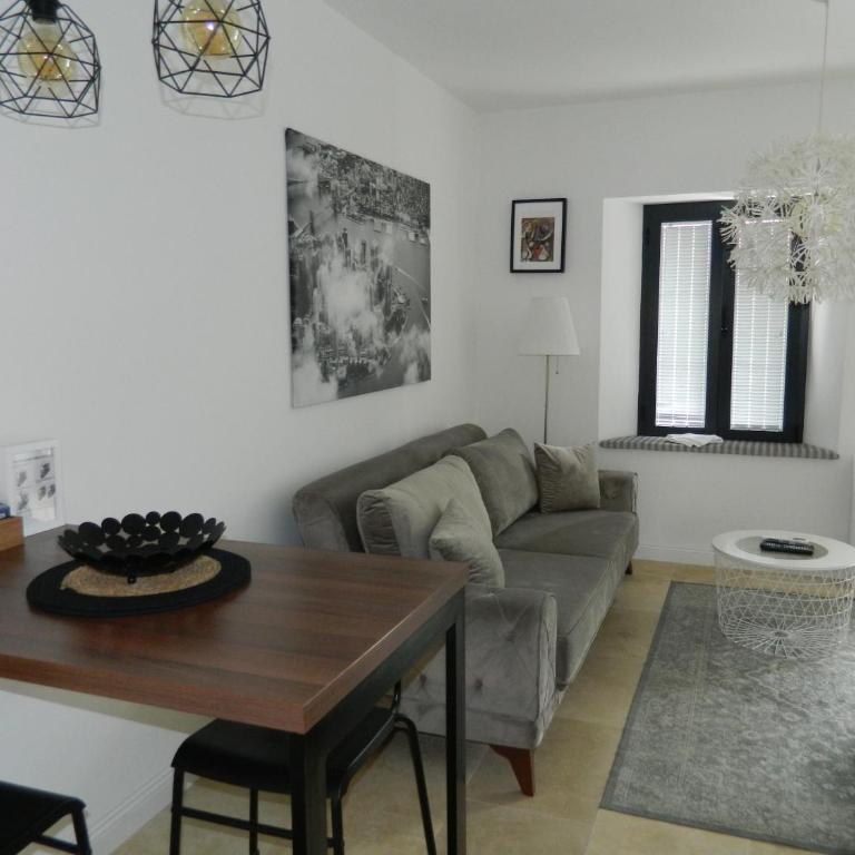 ROSE Downtown - Studio s King-sajz Krevetom i Sofom na Izvlačenje - 14