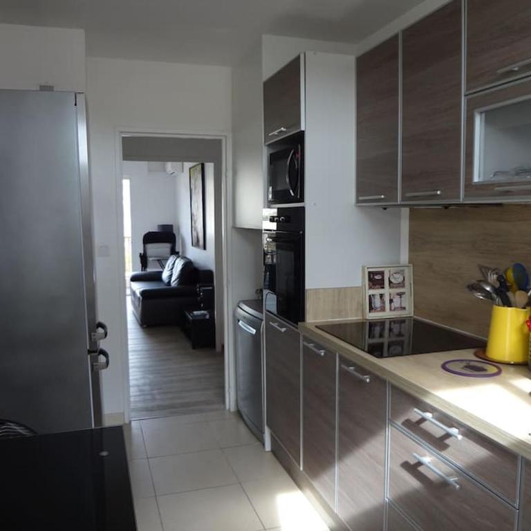 T3 classé 3 * vue mer parking 100 m plage/ville - Appartement 2 Chambres - 17