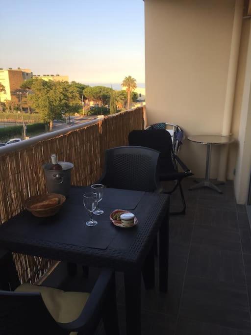 T3 classé 3 * vue mer parking 100 m plage/ville - Appartement 2 Chambres - 9