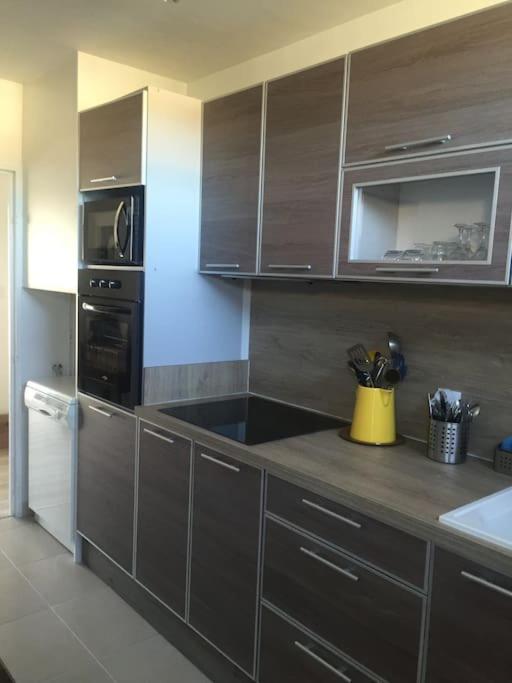 T3 classé 3 * vue mer parking 100 m plage/ville - Appartement 2 Chambres - 48