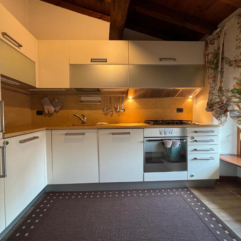 Piazza Erbe Lodge - One-Bedroom Apartment - 1