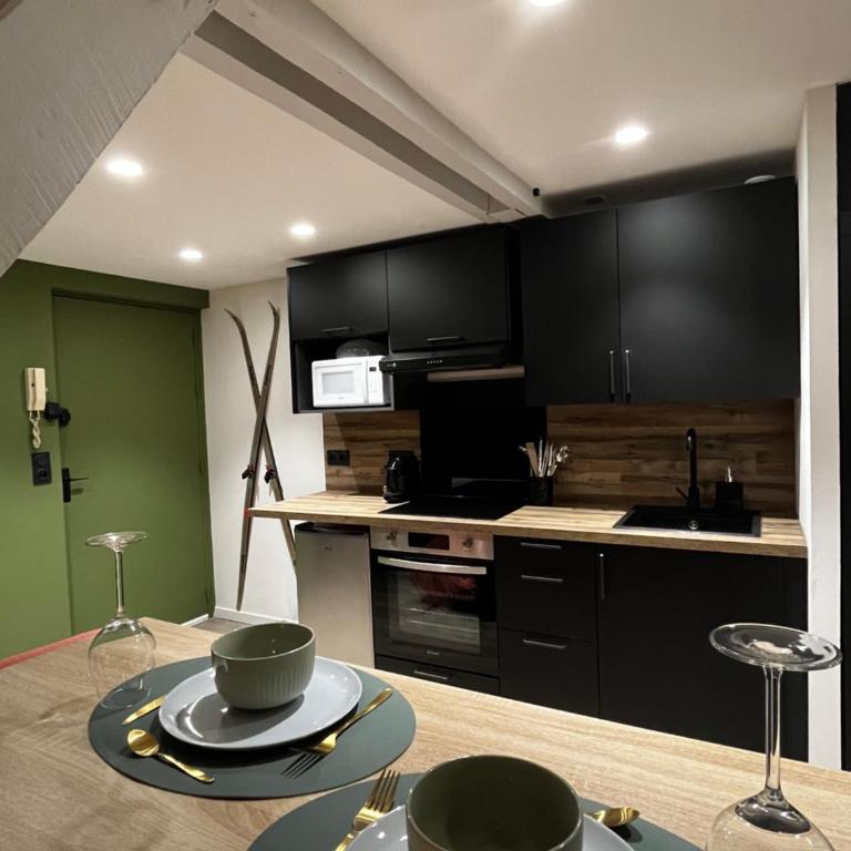 Le Chalet Chic, Cosy avec Sauna au Centre Ville - Appartement 1 Chambre - 10