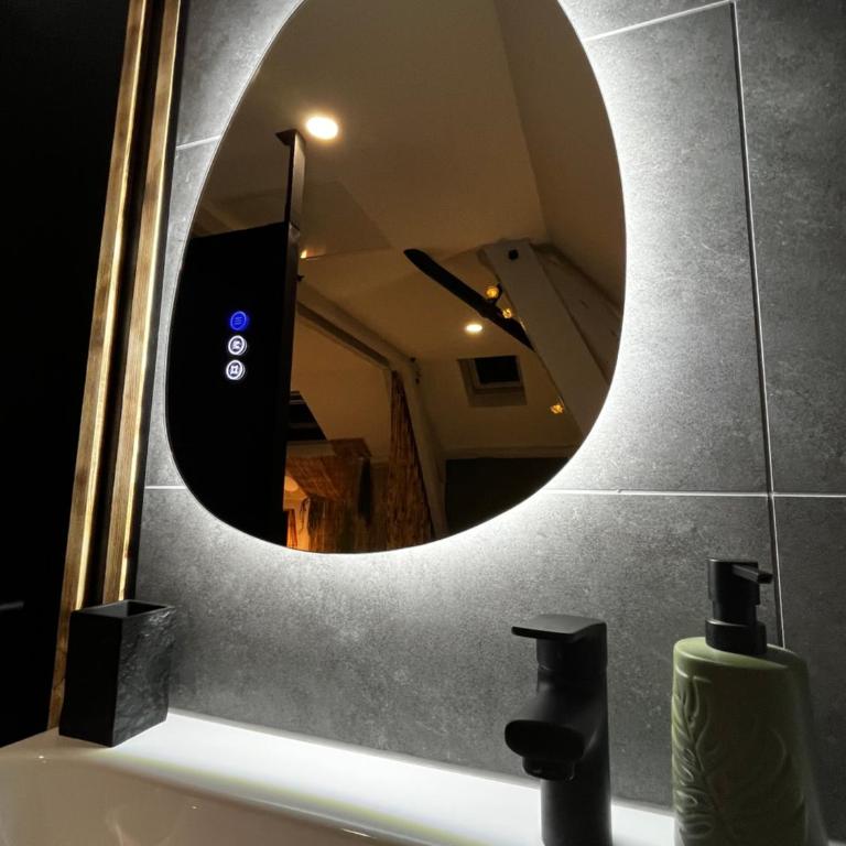 Le Chalet Chic, Cosy avec Sauna au Centre Ville - Appartement 1 Chambre - 13