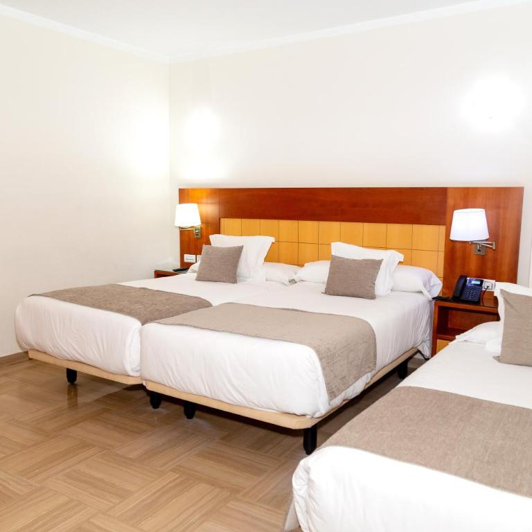 Hotel Córdoba Centro - Habitación con cama supletoria - 1 o 2 camas - 7