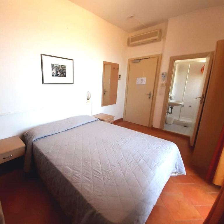 Hotel Salsedine - Camera Tripla - 7