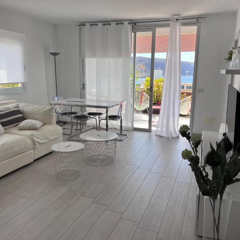THE WHITE HEART HOUSE – ATTIC SEA VIEW - Apartamento Ático - 50
