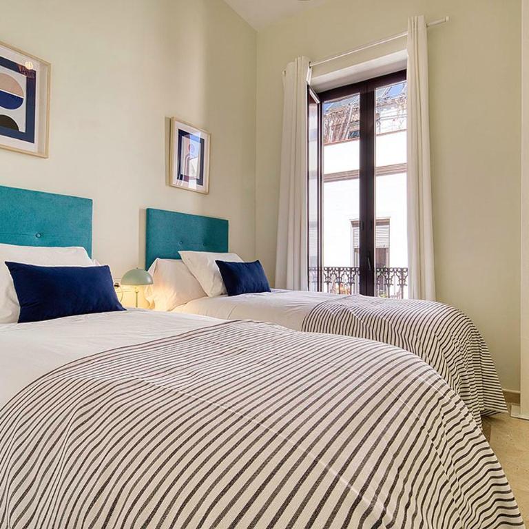Atico con terraza privada Centro Histórico - Apartamento de 2 dormitorios - 24