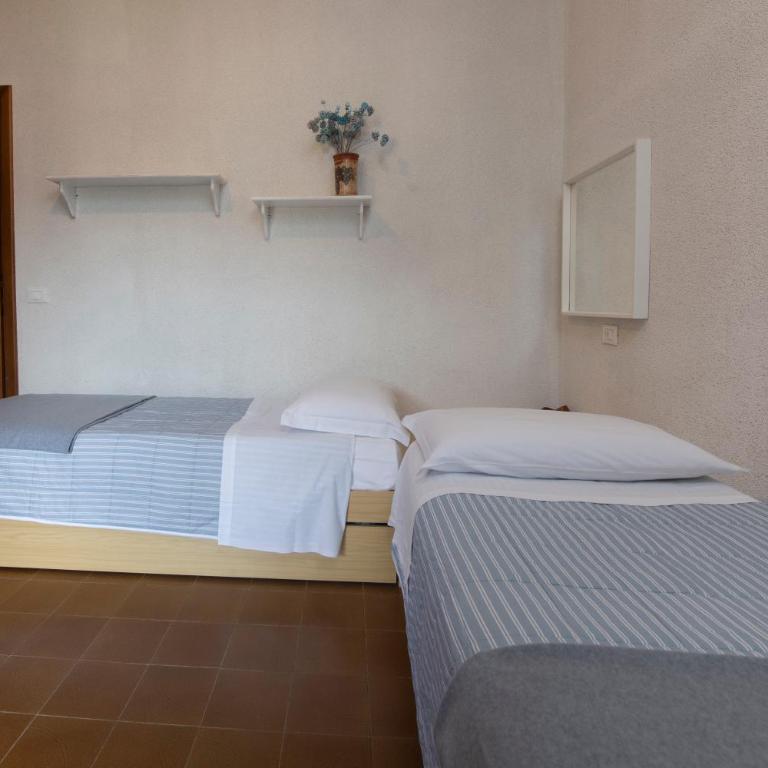 229 - Casa di Magda - Moneglia, 5minuti a piedi dal mare e spiaggia - PARCHEGGIO PRIVATO INCLUSO - Appartamento con 2 Camere da Letto - 5