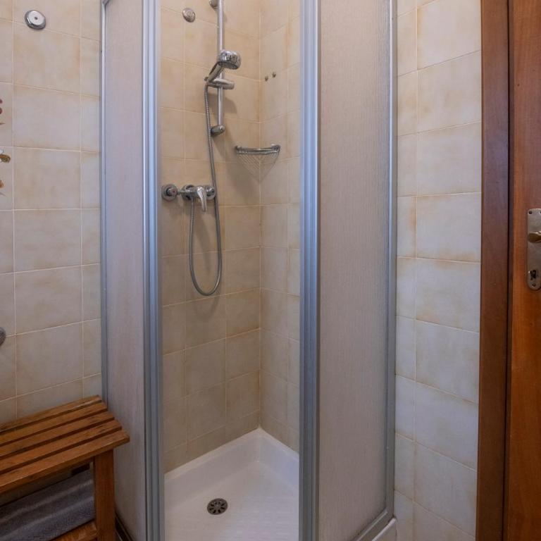 229 - Casa di Magda - Moneglia, 5minuti a piedi dal mare e spiaggia - PARCHEGGIO PRIVATO INCLUSO - Appartamento con 2 Camere da Letto - 37