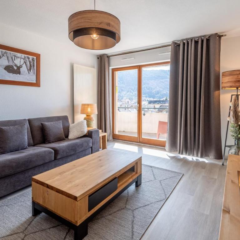 DUCS DE SAVOIE - Comfortable flat a stone's throw from the old town - Apartment - 2