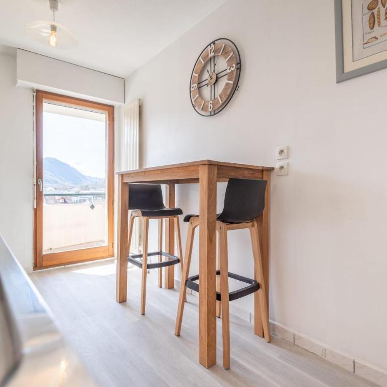 DUCS DE SAVOIE - Comfortable flat a stone's throw from the old town - Apartment - 7