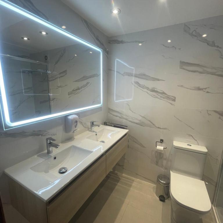 GRAN Y MAGNÍFICO APARTAMENTO EN MáLAGA - Apartamento - 6