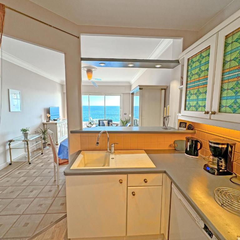 Cosy Sea Front Apartment Nice France - Appartement - Vue sur Mer - 18
