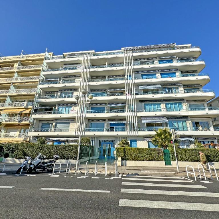 Cosy Sea Front Apartment Nice France - Appartement - Vue sur Mer - 31