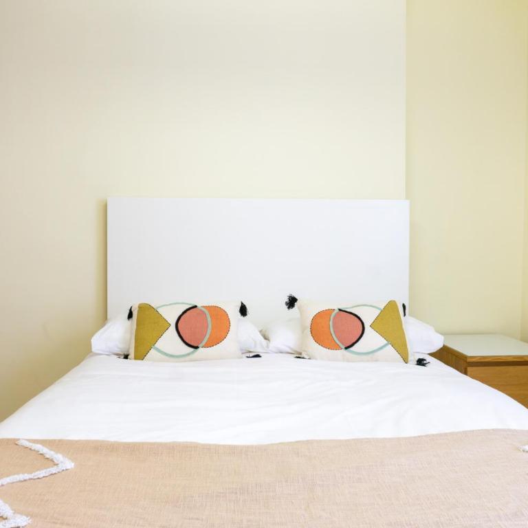 Walking to the Beach of Palo and Pegregalejo - Apartamento de 3 dormitorios - 15