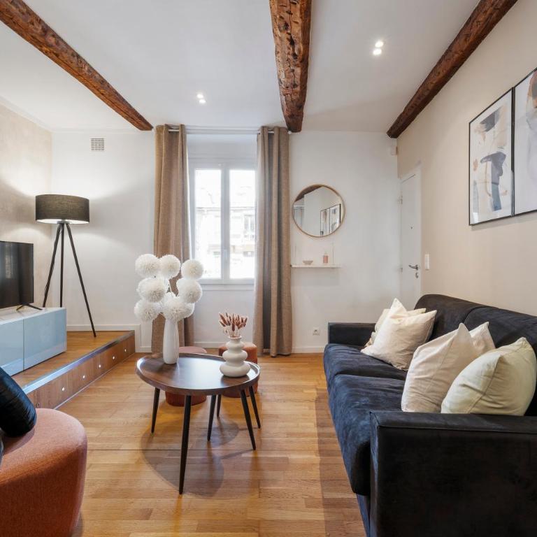 Nice Renting - 9b Massena - Chic Escape in the Heart of Nice Comfort & Charm ! - Appartement 1 Chambre - 8