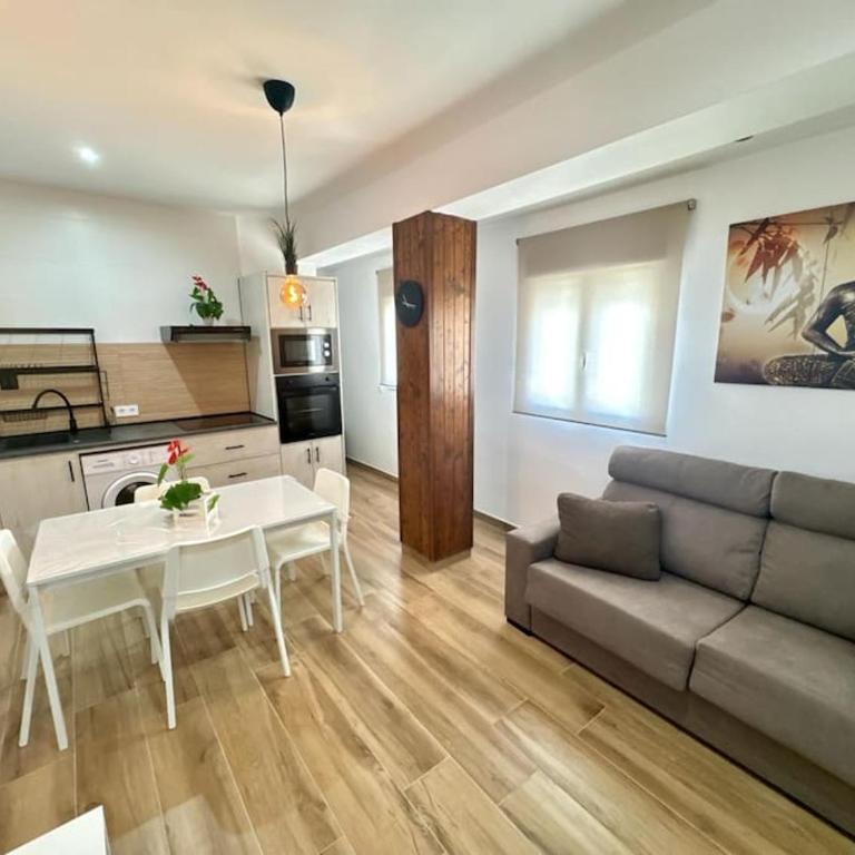 Estupendo Apartamento próximo al casco antiguo - Apartamento de 1 dormitorio - 3