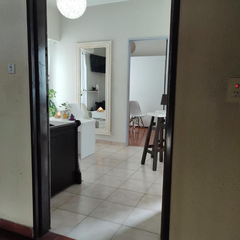 Departamento muy bien ubicado, cómodo y luminoso, Wifi en toda la ciudad - Apartamento de 1 dormitorio - 27