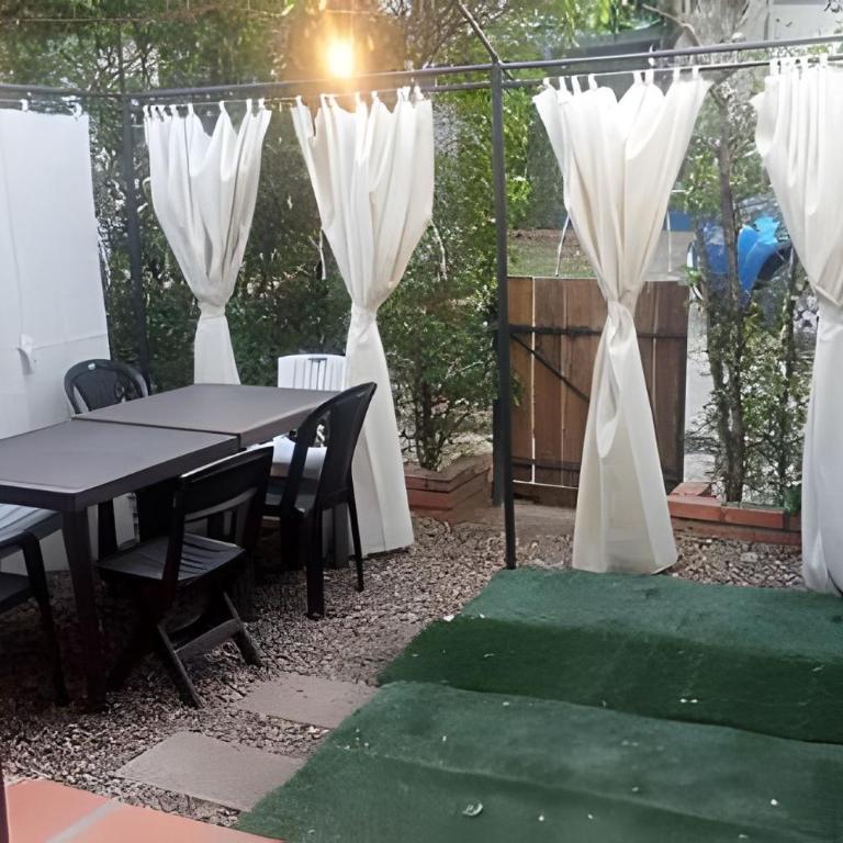 Casa mediterránea con piscina, aire, WI-FI y cocina - Casa de 2 dormitorios - 21