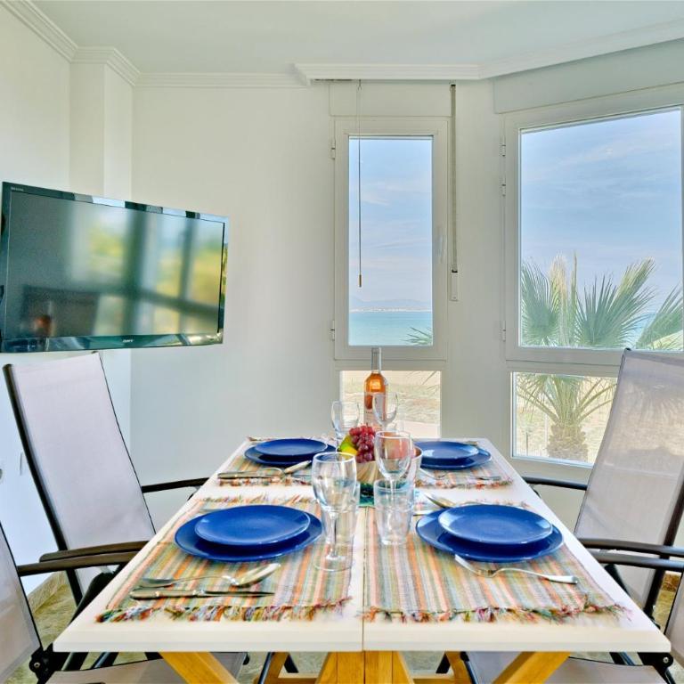 Apartamento Molinell 3A en primera línea del mar - Apartment - 4