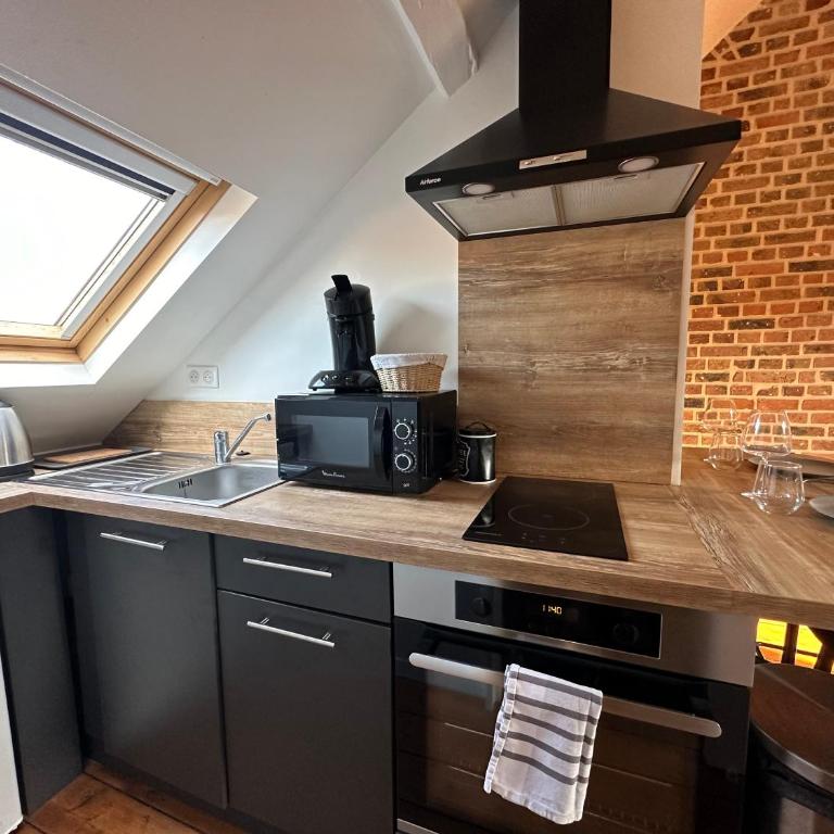 IMMEUBLE ST-PIERRE - GARE 10min - HORTILLONNAGES 5min - WIFI - TV HD - Estudio Superior - 12