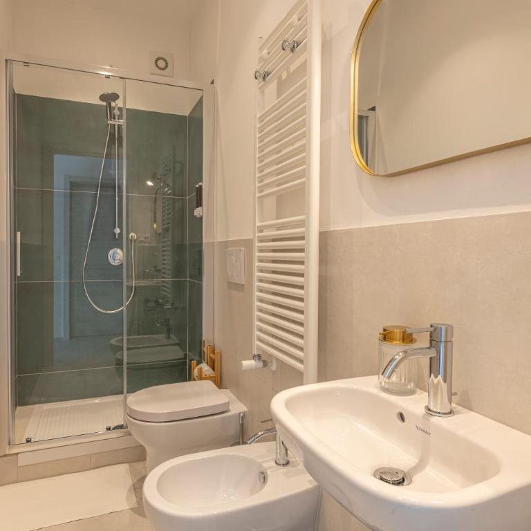 Fly B&B - Camera Matrimoniale con Bagno Privato - 7