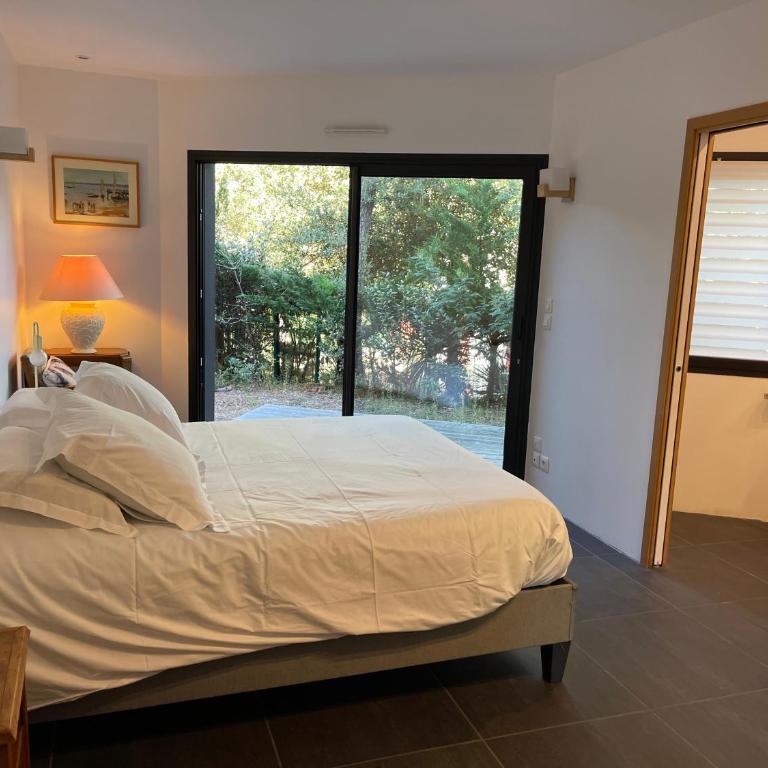 Villa CALIFORNIA Piscine chauffée 14x4m Moulleau Abatilles 10 pers - Villa avec Piscine Privée - 10