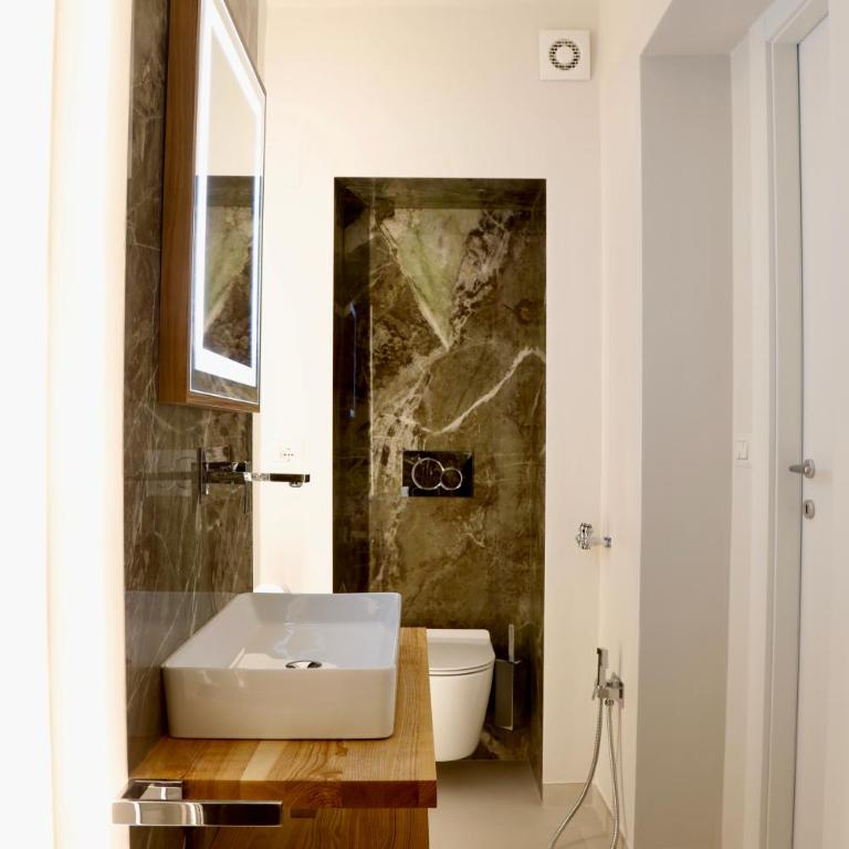 Domus Maxima - Rome Suite & Rooms - Camera Queen Deluxe - 14