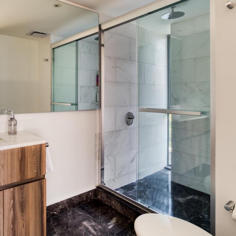 TAMAN Mr W - Three-Bedroom Apartment - 46