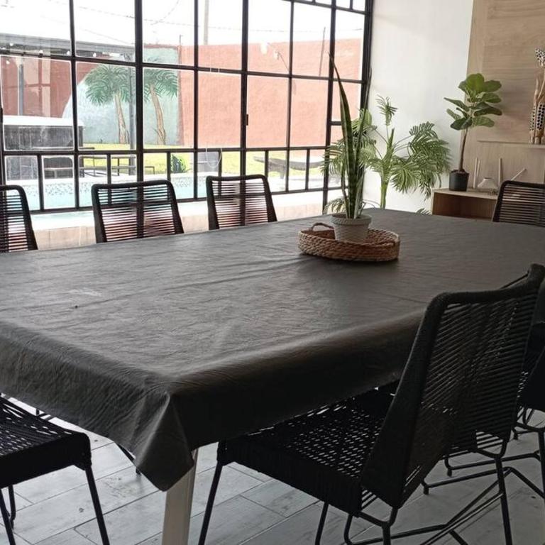 Casa quinta con jacuzzi piscina y parrilla en Resistencia - Casa de 2 dormitorios - 17