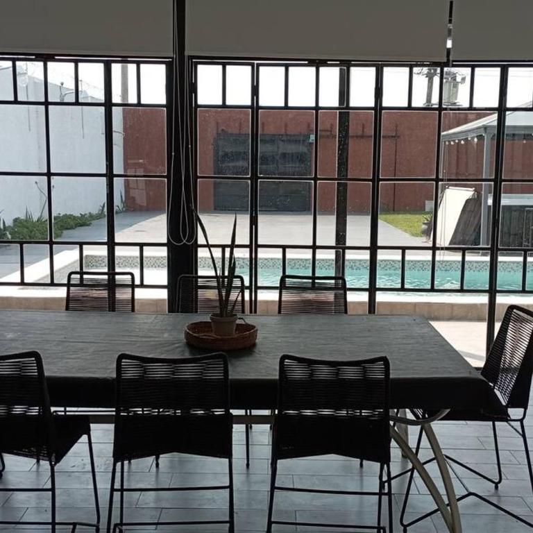 Casa quinta con jacuzzi piscina y parrilla en Resistencia - Casa de 2 dormitorios - 24