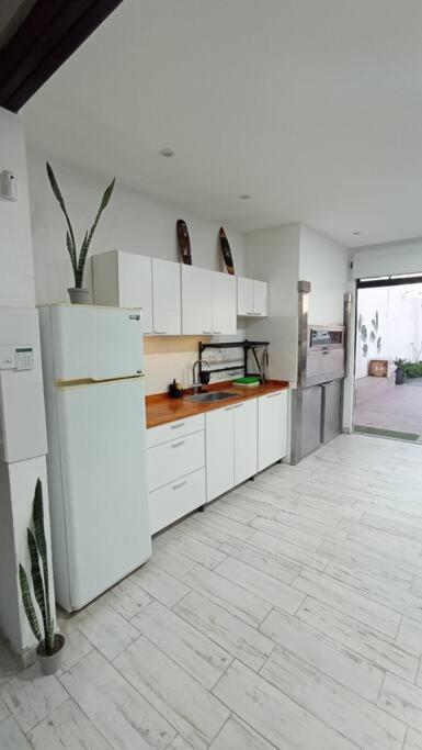 Casa quinta con jacuzzi piscina y parrilla en Resistencia - Casa de 2 dormitorios - 48