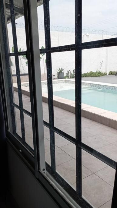 Casa quinta con jacuzzi piscina y parrilla en Resistencia - Casa de 2 dormitorios - 54