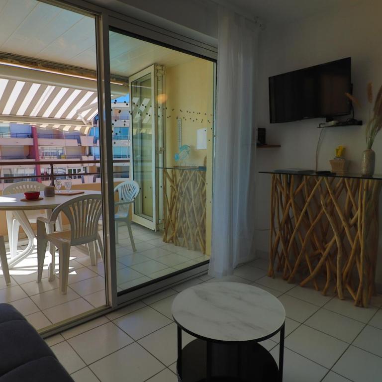 Appartement rénové avec loggia, WIFI, parking privé à Sète - FR-1-472A-294 - Apartment - 8